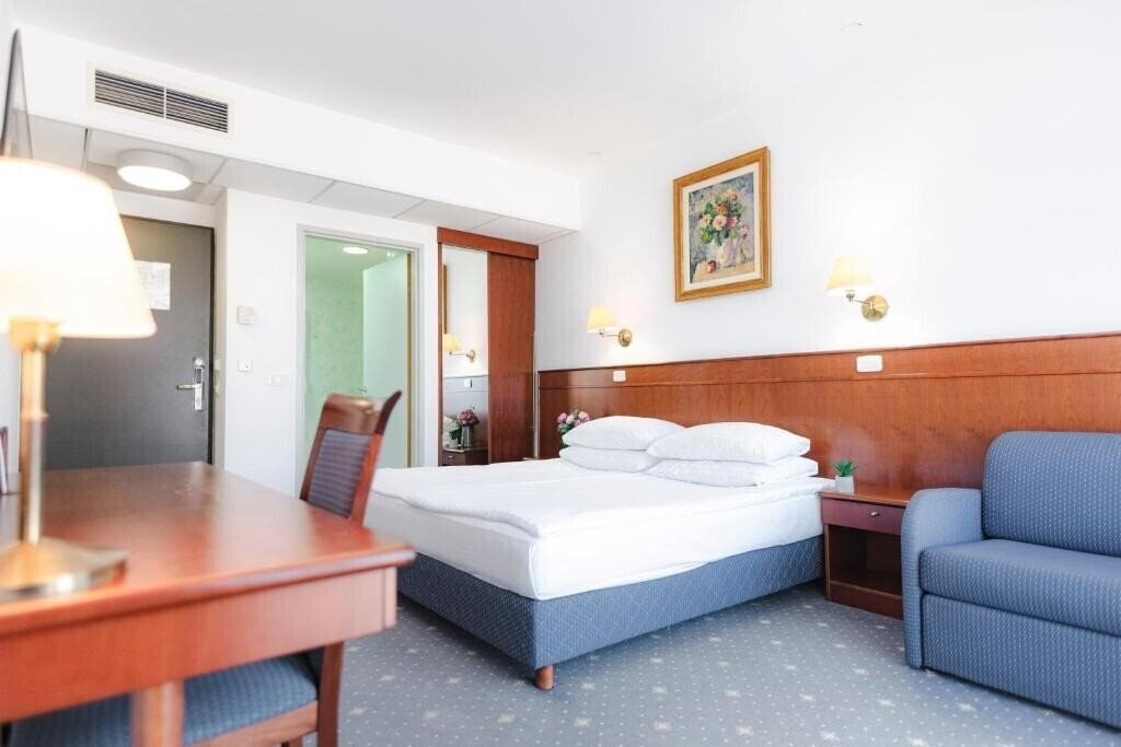 Готель Catez 3*