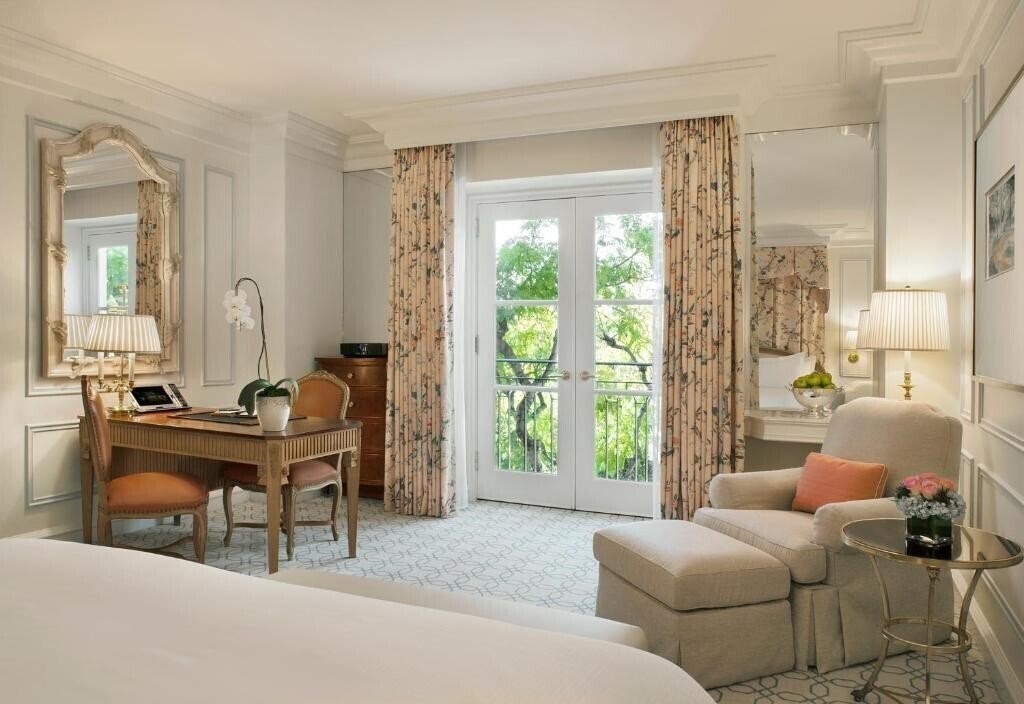 Територія The Peninsula Beverly Hills 5*