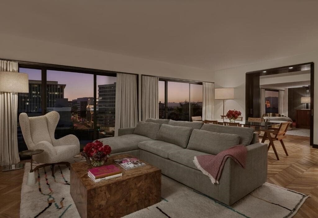 Вид Sixty Beverly Hills 4*