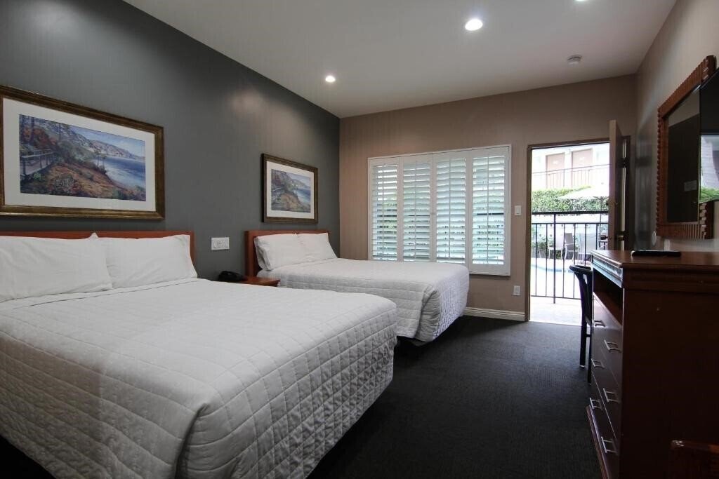 Територія Dunes Inn Wilshire 2*