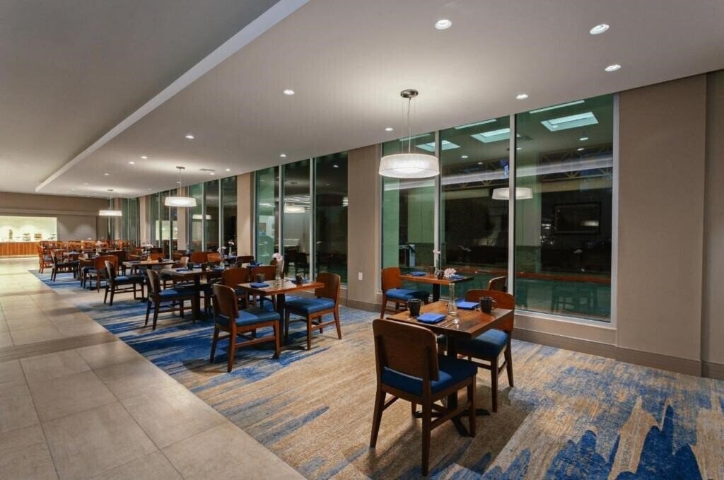 Зображення Holiday Inn Los Angeles International Airport 3*