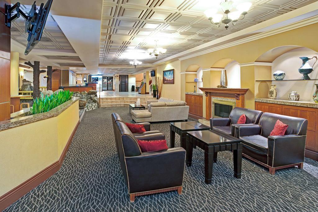 Фото Ramada Los Angeles Downtown West 2*