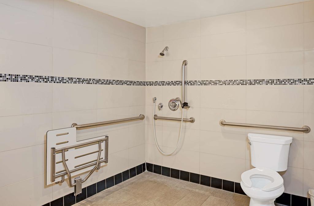 Картинка Ramada Los Angeles Downtown West 2*