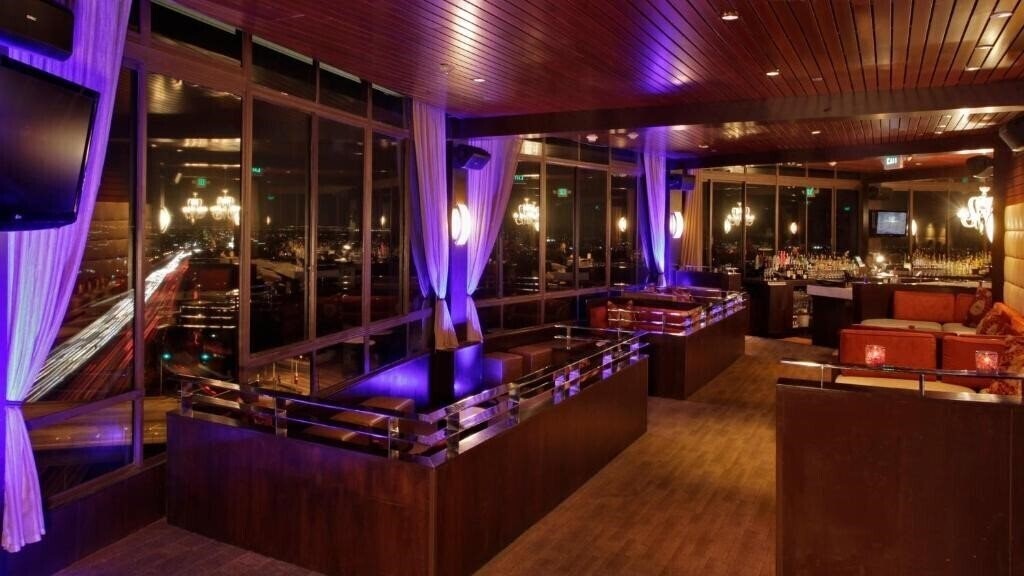 Територія Angeleno 3*