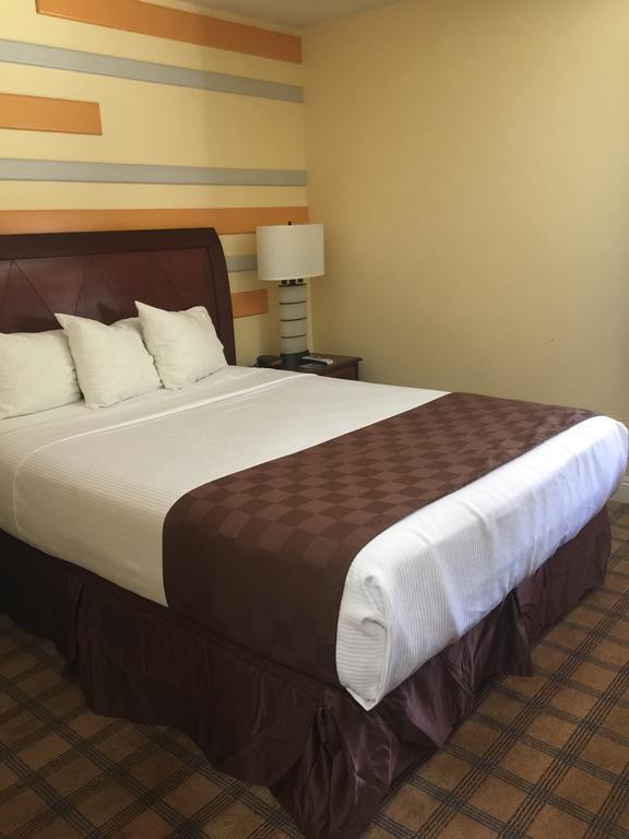 Картинка Knights Inn Los Angeles Central/Convention Center Area 2*