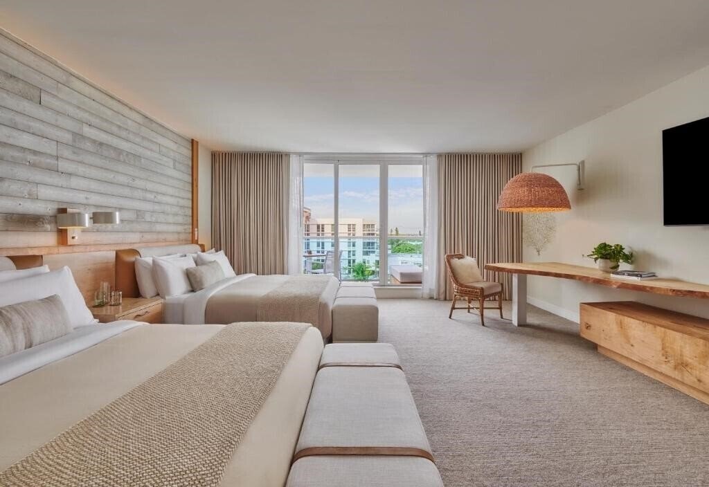 Панорама 1 Hotel South Beach 4*