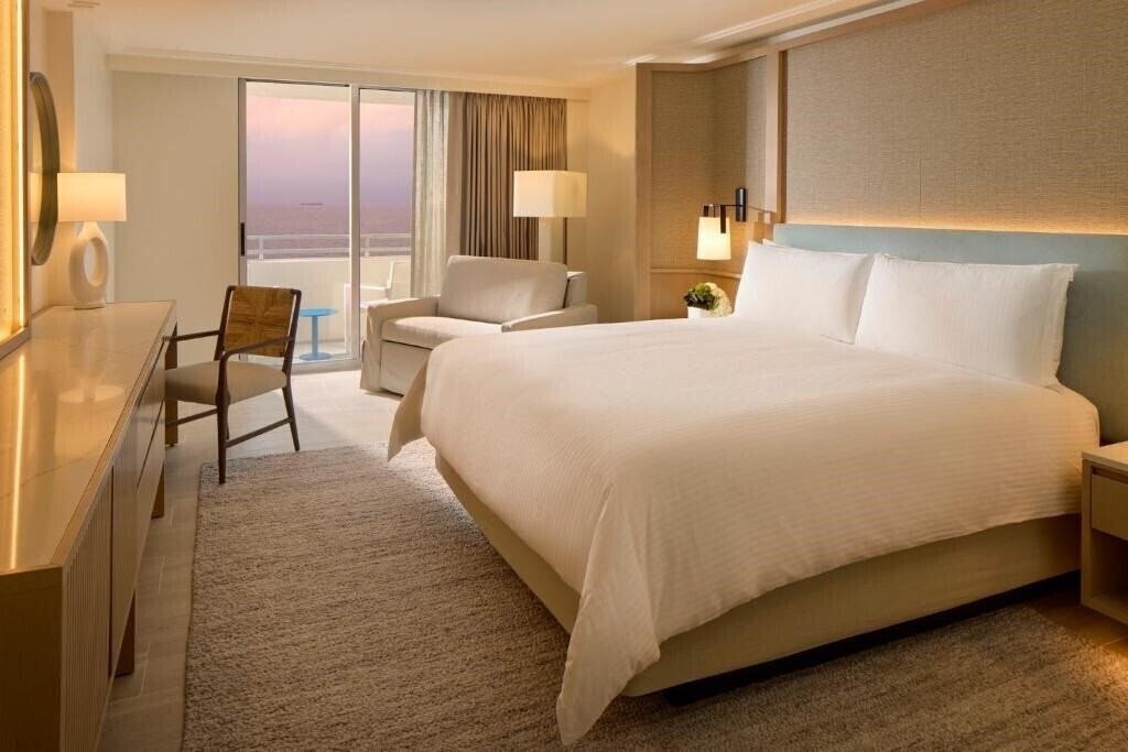 Зображення Loews Miami Beach 5*