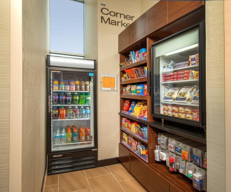 Изображение Fairfield Inn & Suites New York Queens/Queensboro Bridge 3*