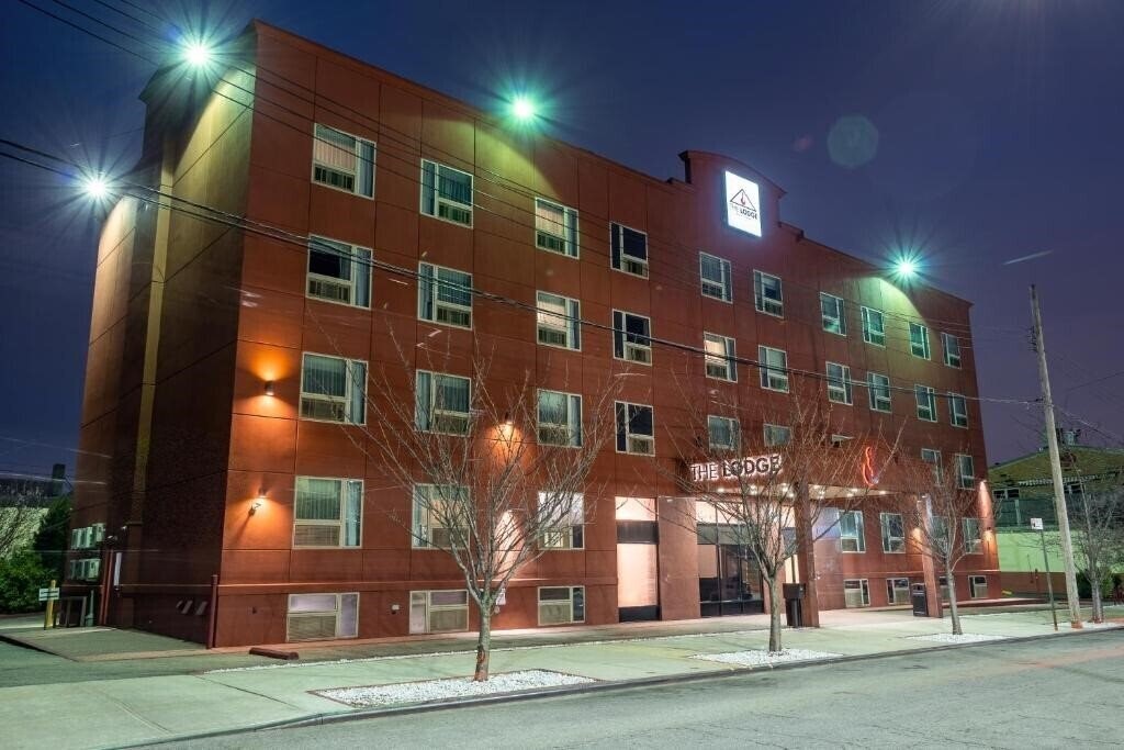 Фотография Comfort Inn Brooklyn Cruise Terminal 3*