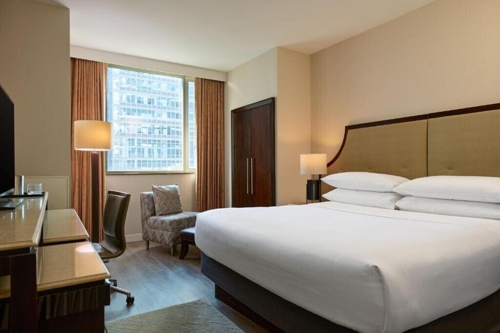 Фото Sheraton Brooklyn New York 3*