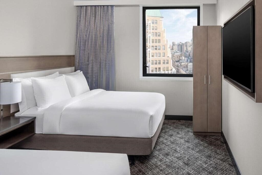 Панорама Doubletree By Hilton New York Times Square South 3*