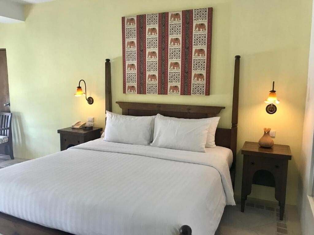 Вид Aonang Colors Hotel Krabi 3*