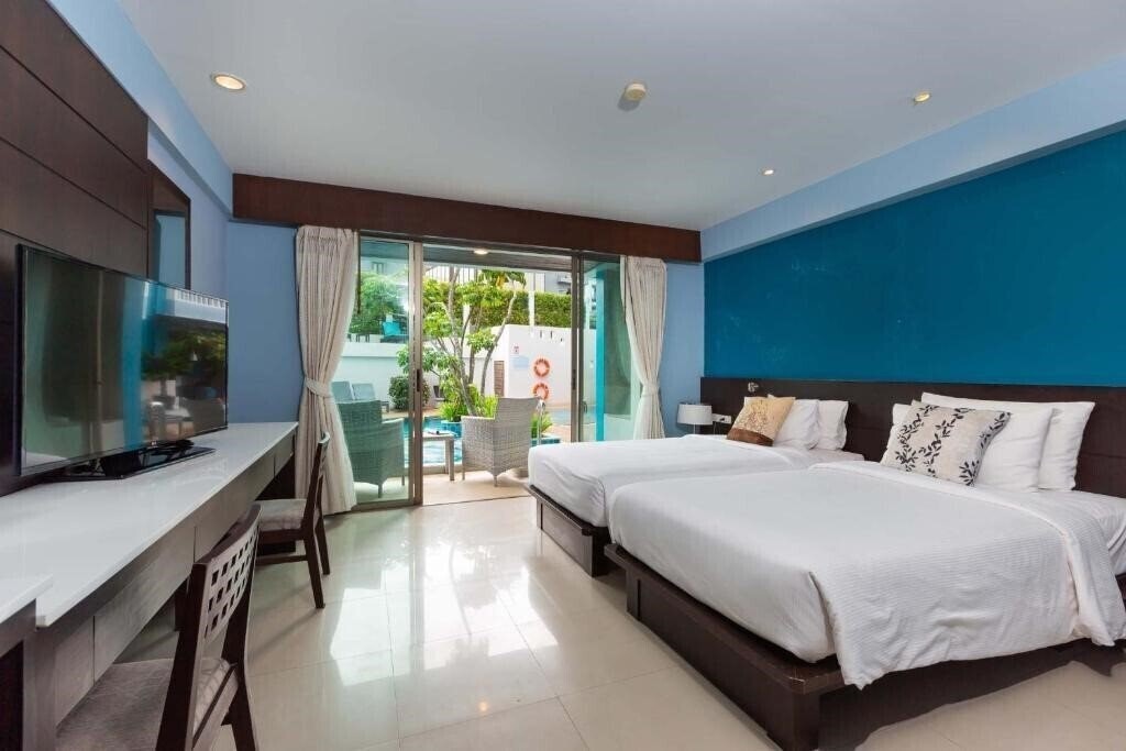 Фото Blue Tara Hotel 4*
