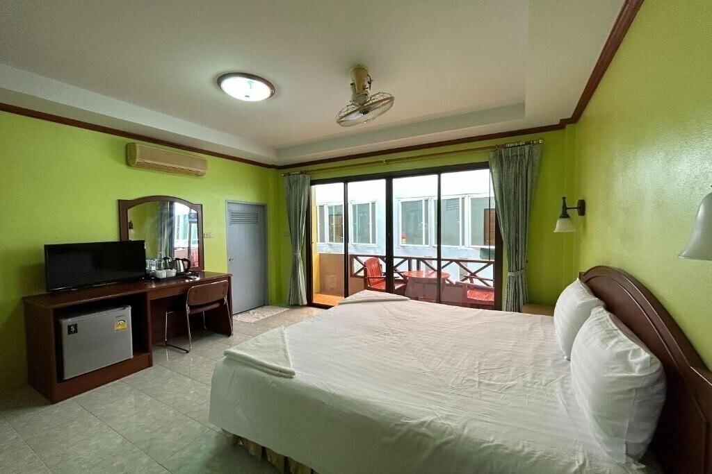 Вид Me Mee Place & Tour Krabi 2*