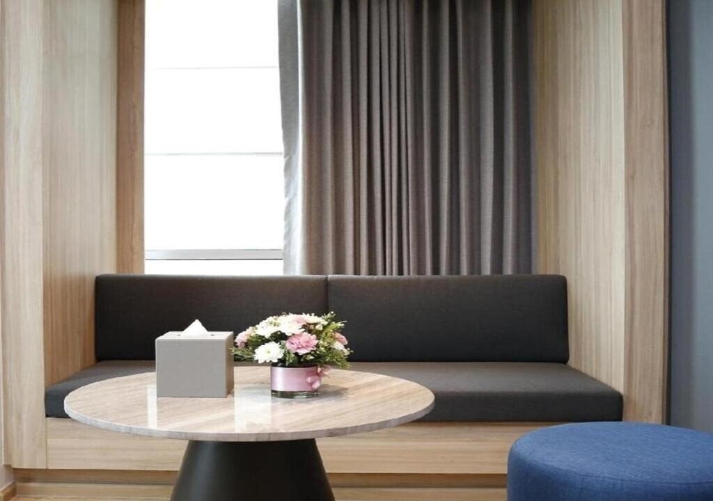 Вид Miracle Grand Convention Hotel 4*