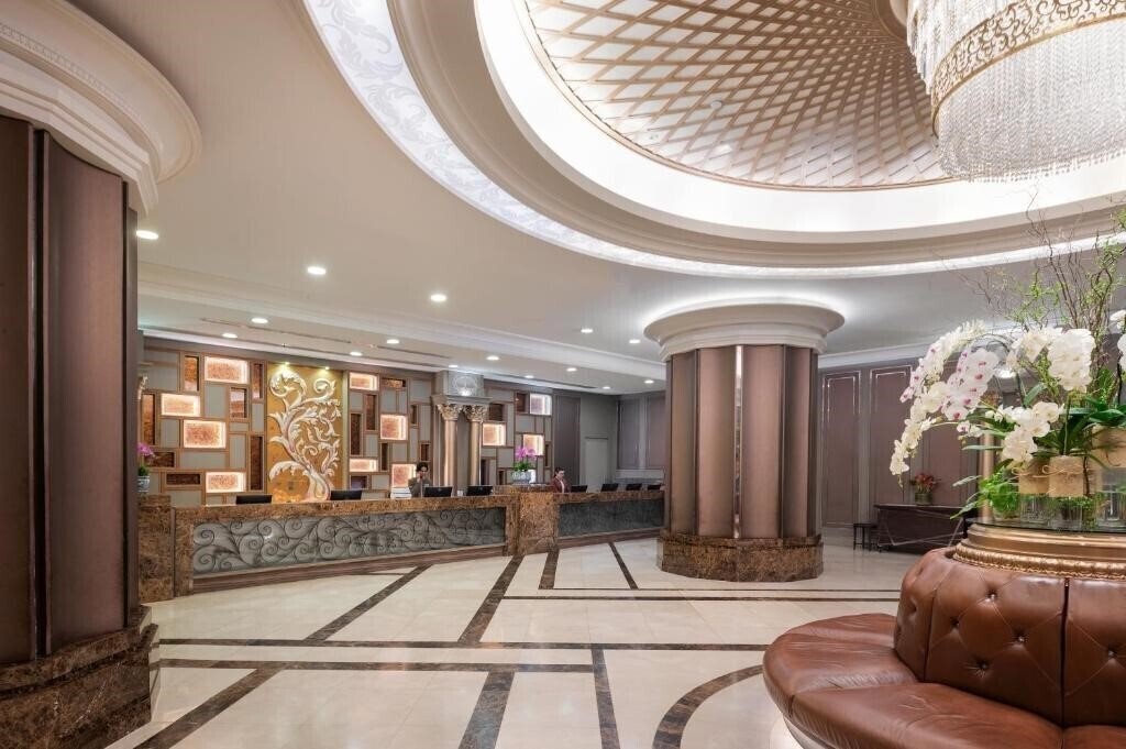 Вид The Berkeley Hotel Pratunam 3*