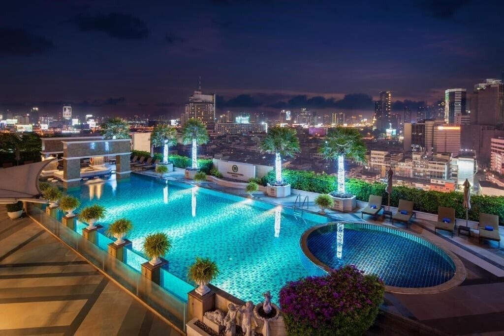 Апартаменты The Berkeley Hotel Pratunam 3*