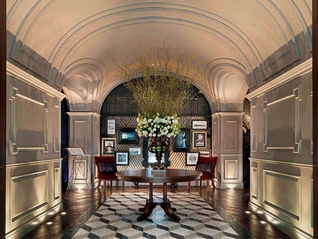 Отель Hotel Muse Bangkok Langsuan 5*