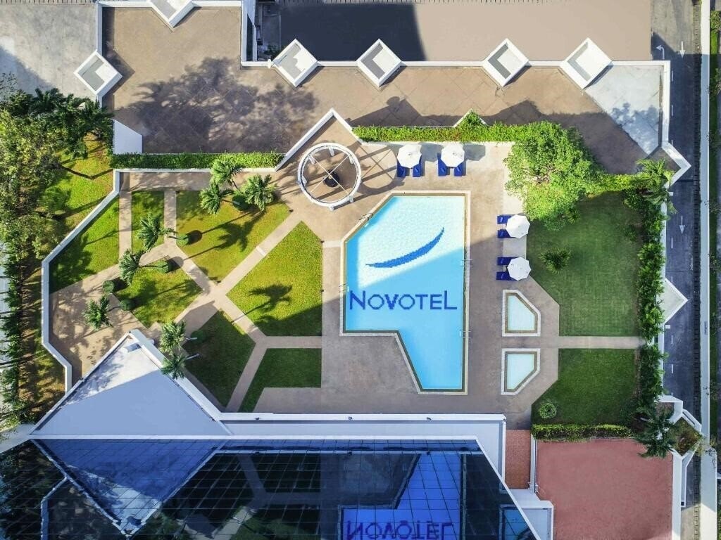 Территория Novotel Bangkok Bangna 4*