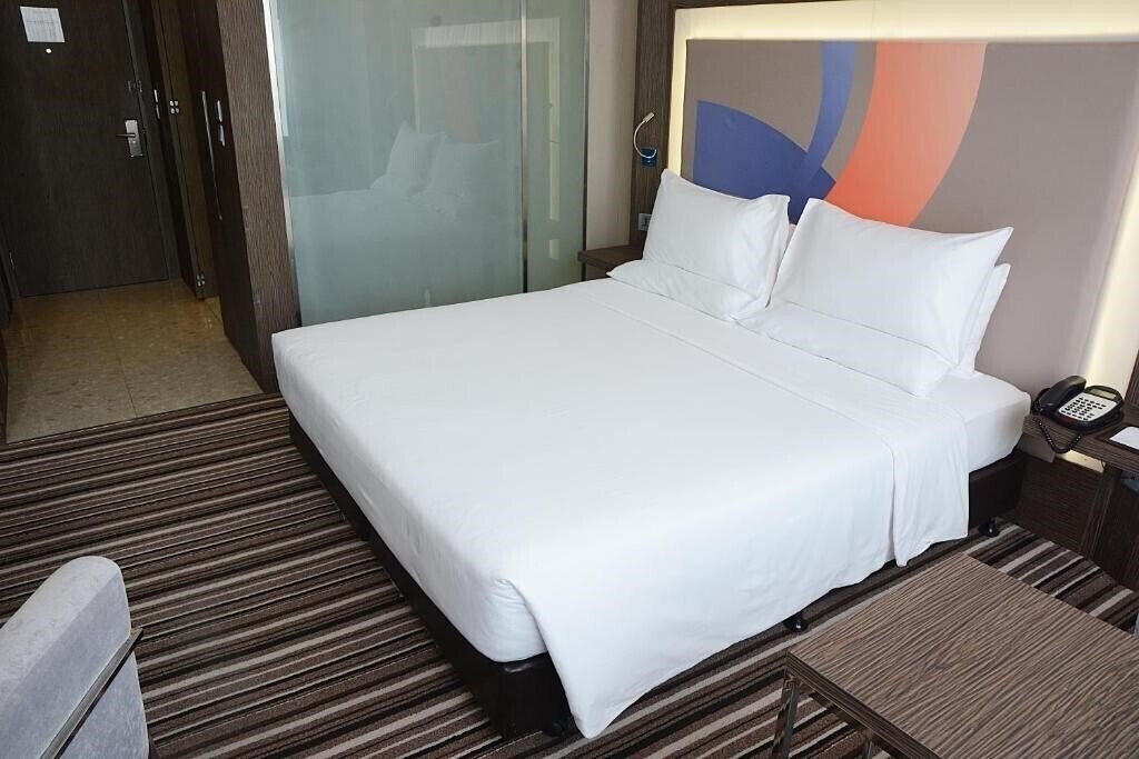 Апартаменты Novotel Bangkok Impact 4*
