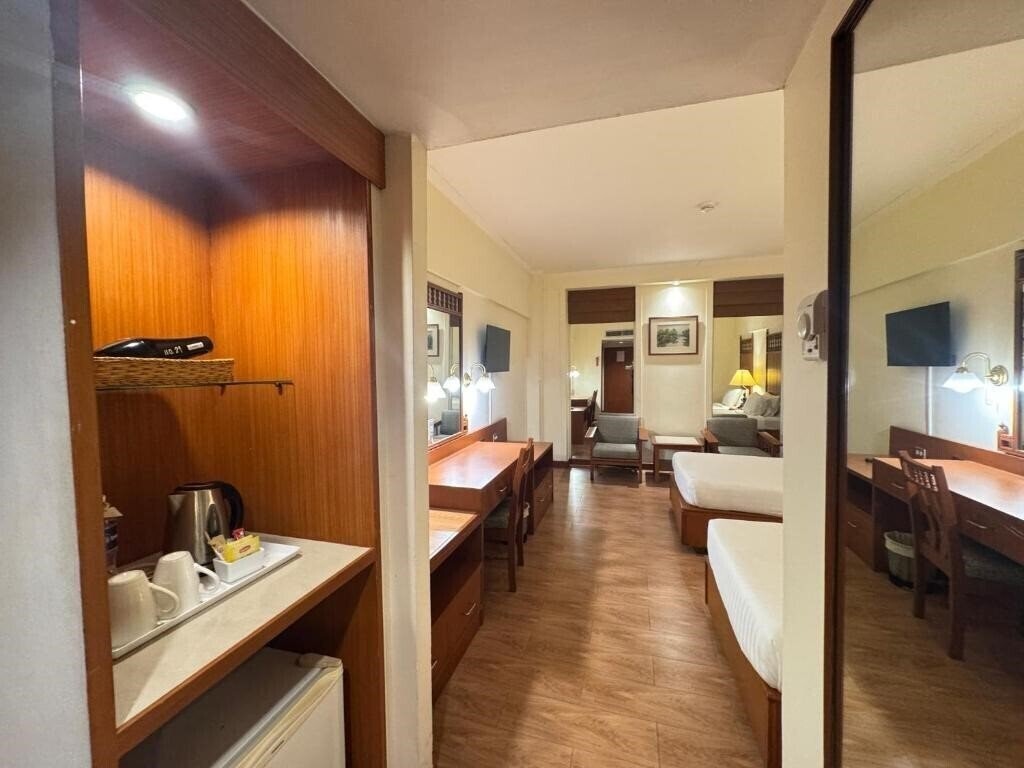 Вид Bangkok Palace 4*