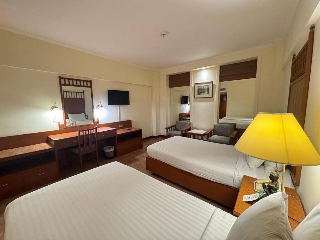 Апартаменти Bangkok Palace 4*