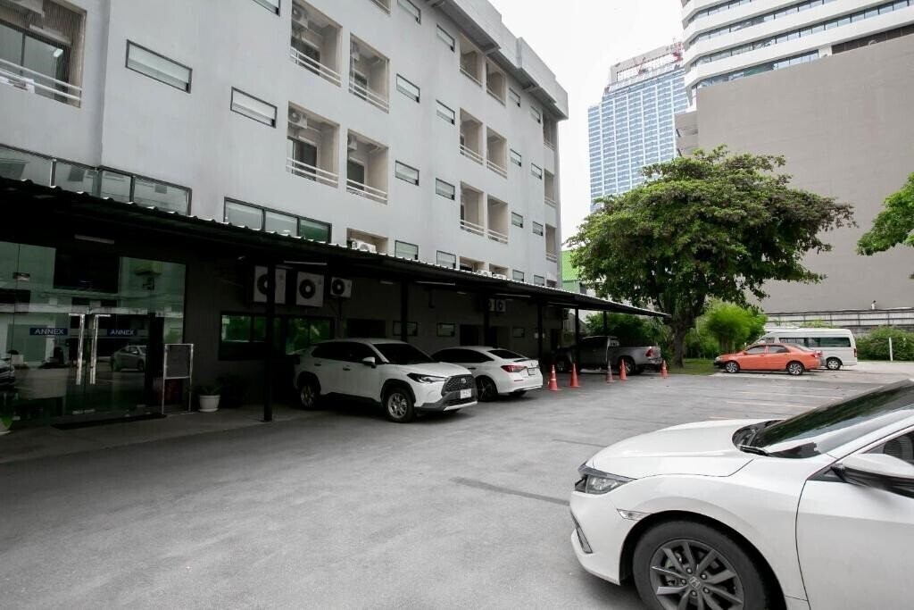 Вид Annex Lumpini Bangkok 3*