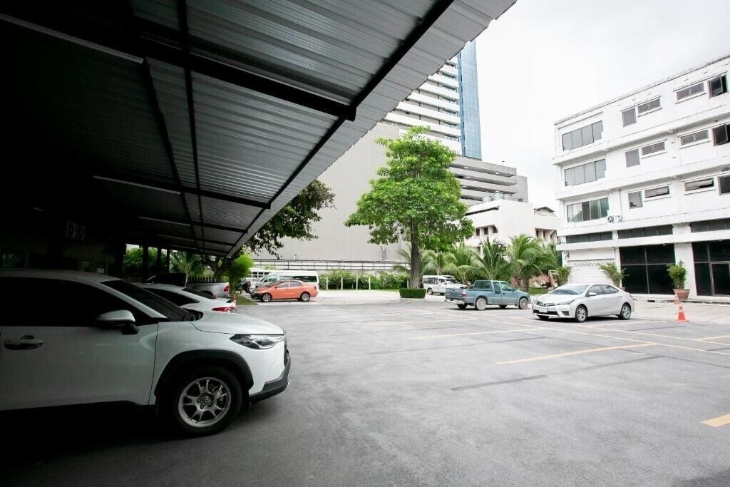 Панорама Annex Lumpini Bangkok 3*