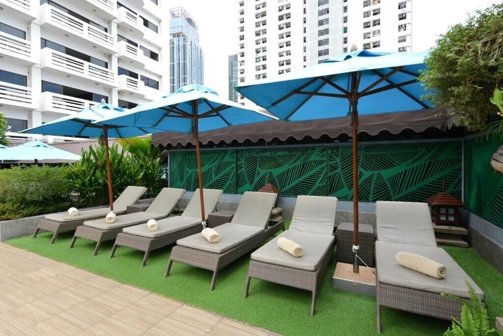 Вид Centre Point Plus Hotel Pratunam 4*