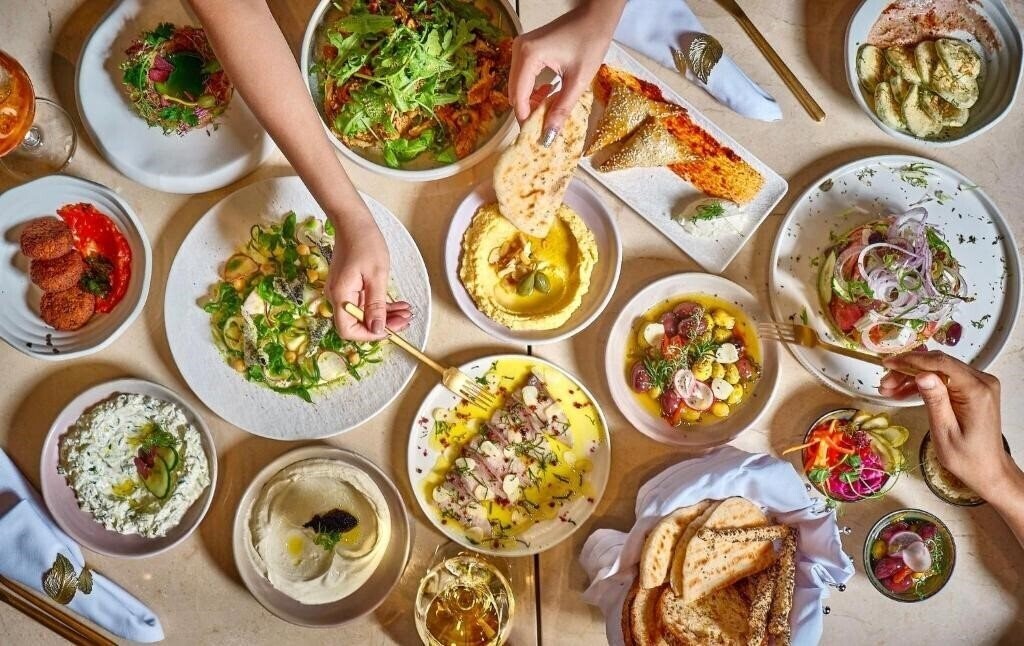 Вид Column Bangkok 4*