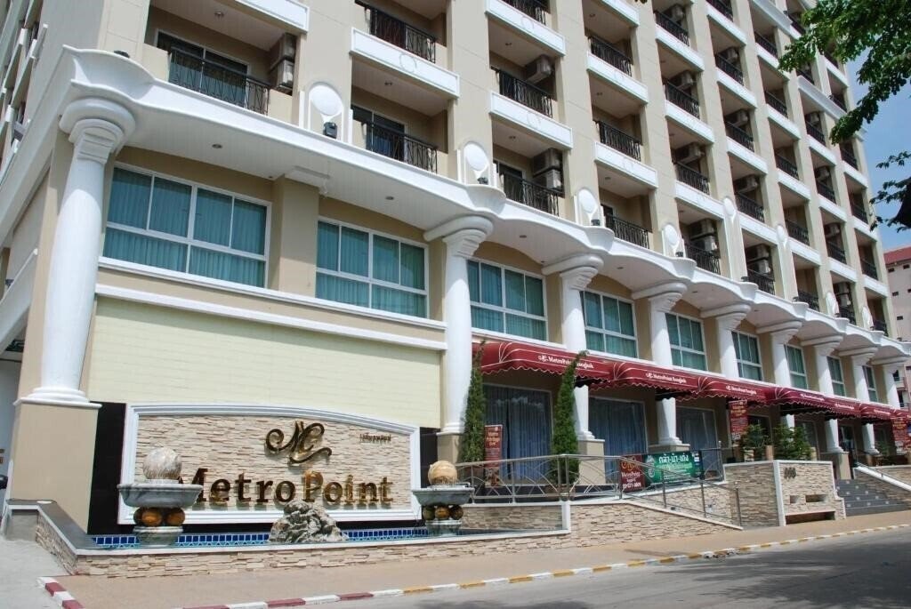 Территория Metro Point Bangkok 3*