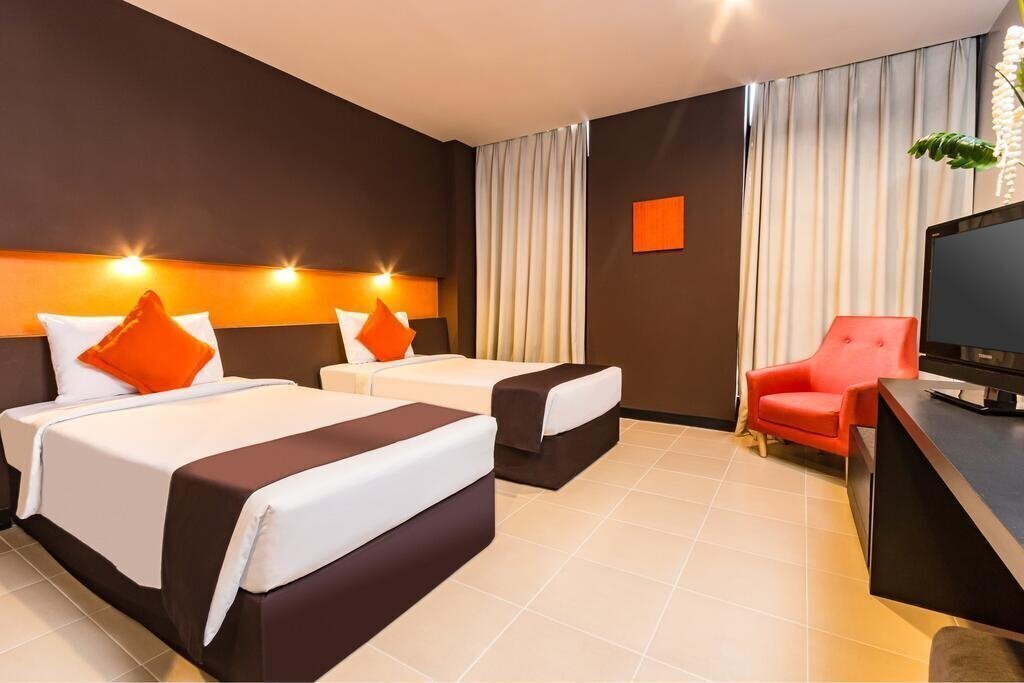 Панорама Miramar Hotel Bangkok 4*