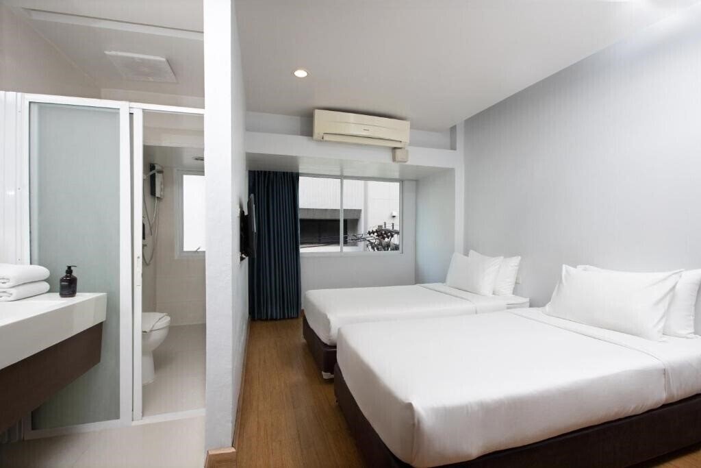 Вид Nantra Silom 3*