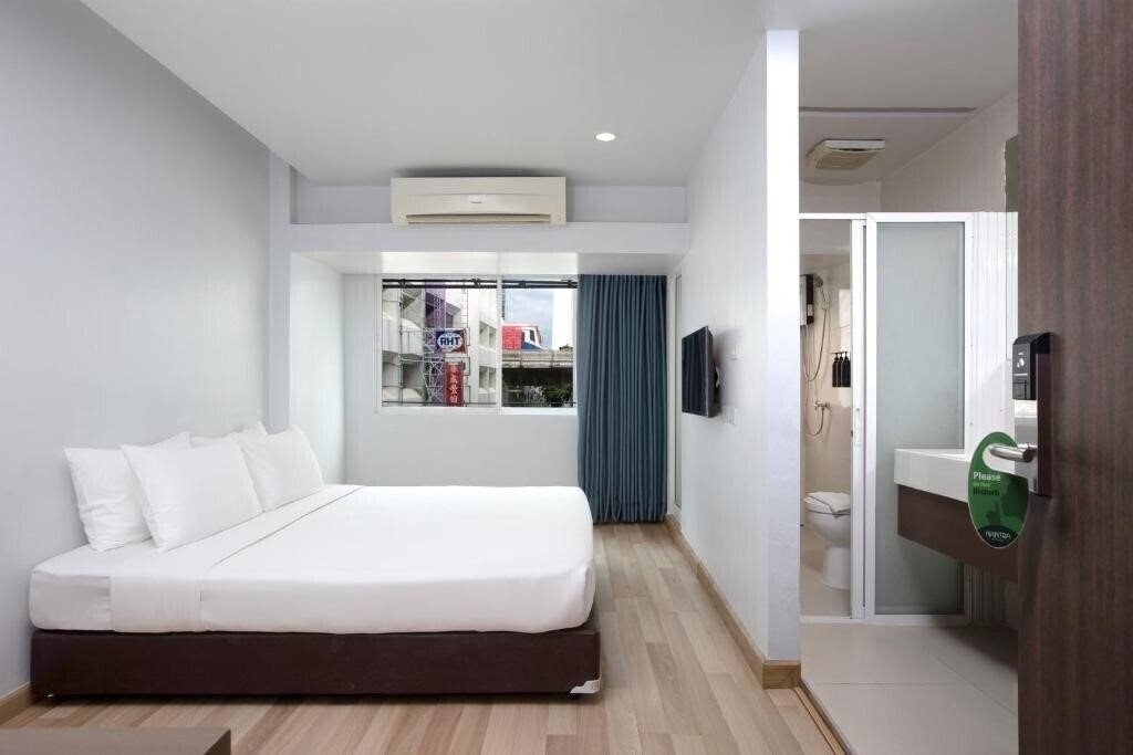Фотография Nantra Silom 3*