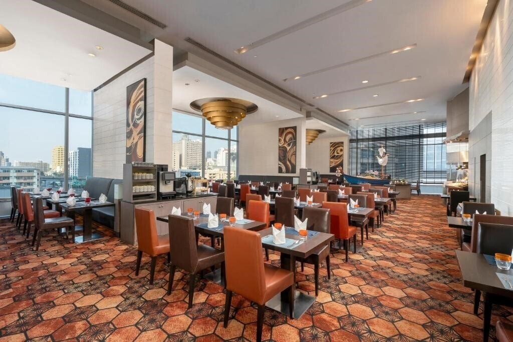 Апартаменты Novotel Bangkok Ploenchit Sukhumvit 4*