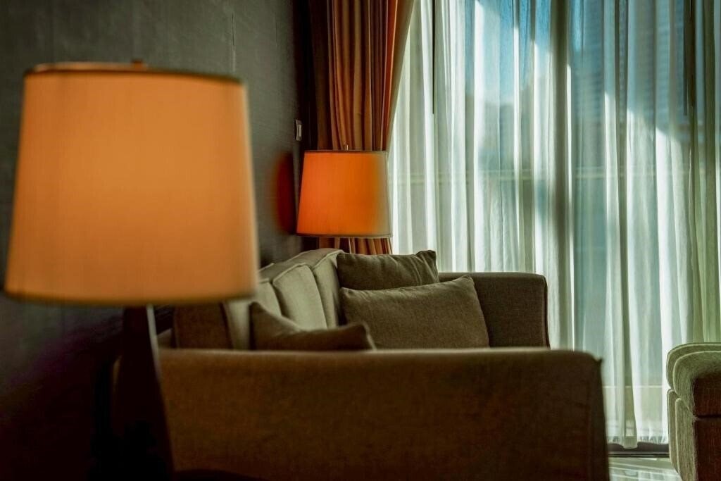 Апартаменты Oakwood Residence Sukhumvit 24 Bangkok 4*