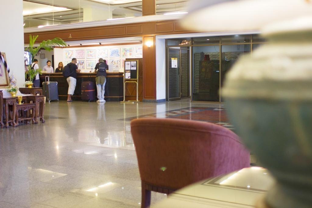 Територія Omni Tower Sukhumvit Nana 4*