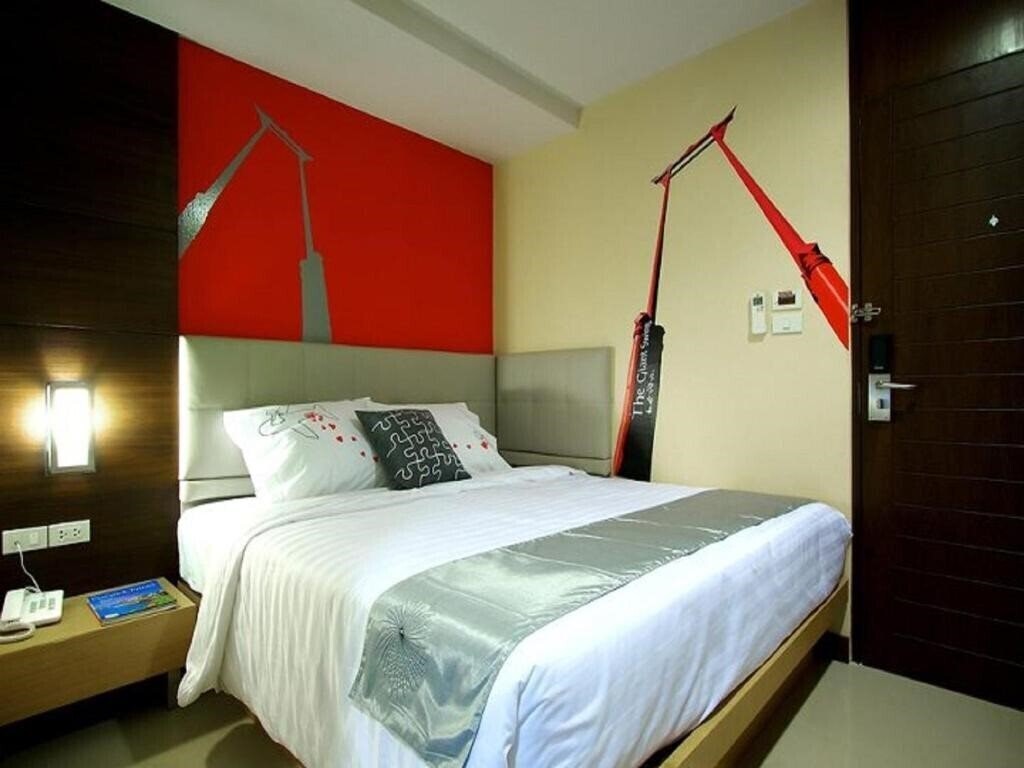 Панорама Ds 67 Suites 3*