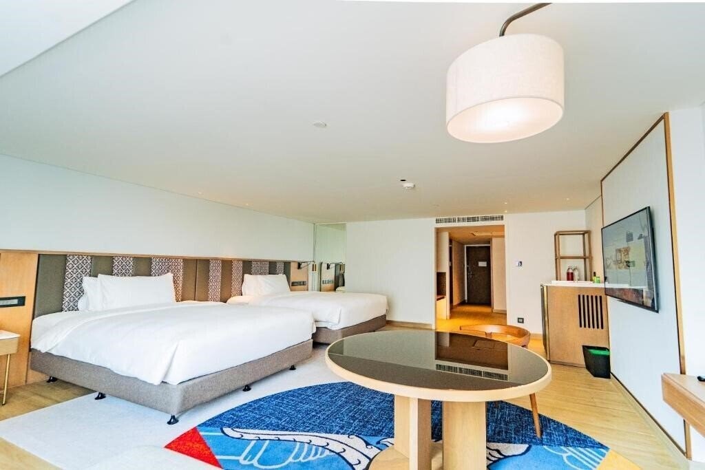 Изображение Montien Hotel Surawong Bangkok 4*