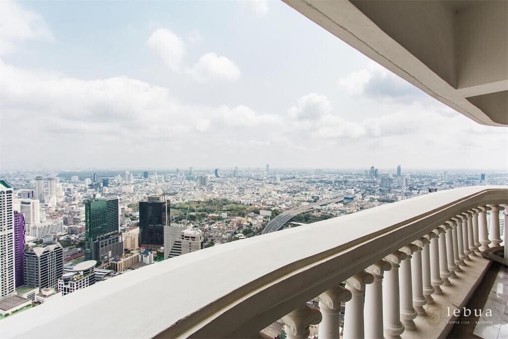 Территория Tower Club At Lebua 5*