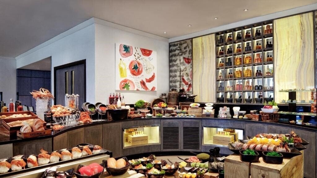 Апартаменти Avani Atrium Hotel (ex. Amari Atrium) 4*