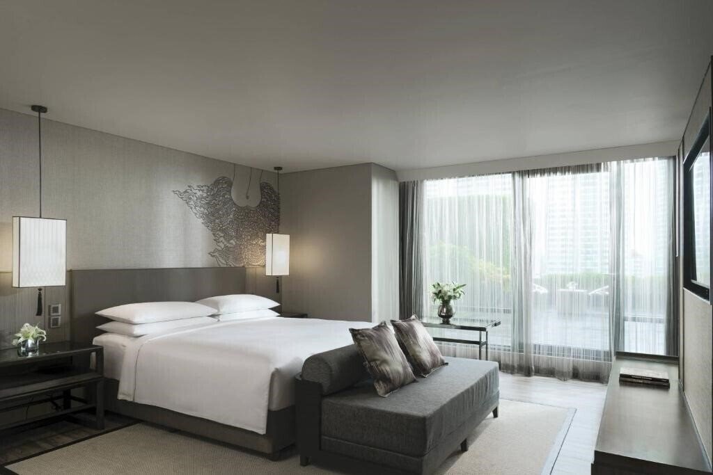 Апартаменты Marriott Marquis Queen's Park 5*