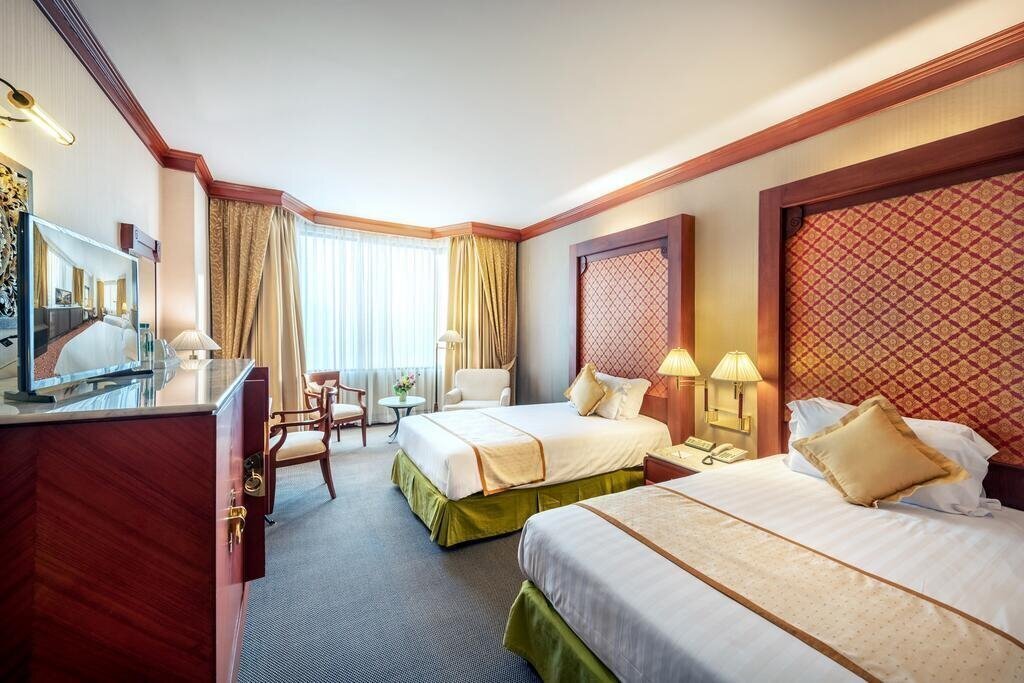 Апартаменты Chaophya Park Hotel 4*