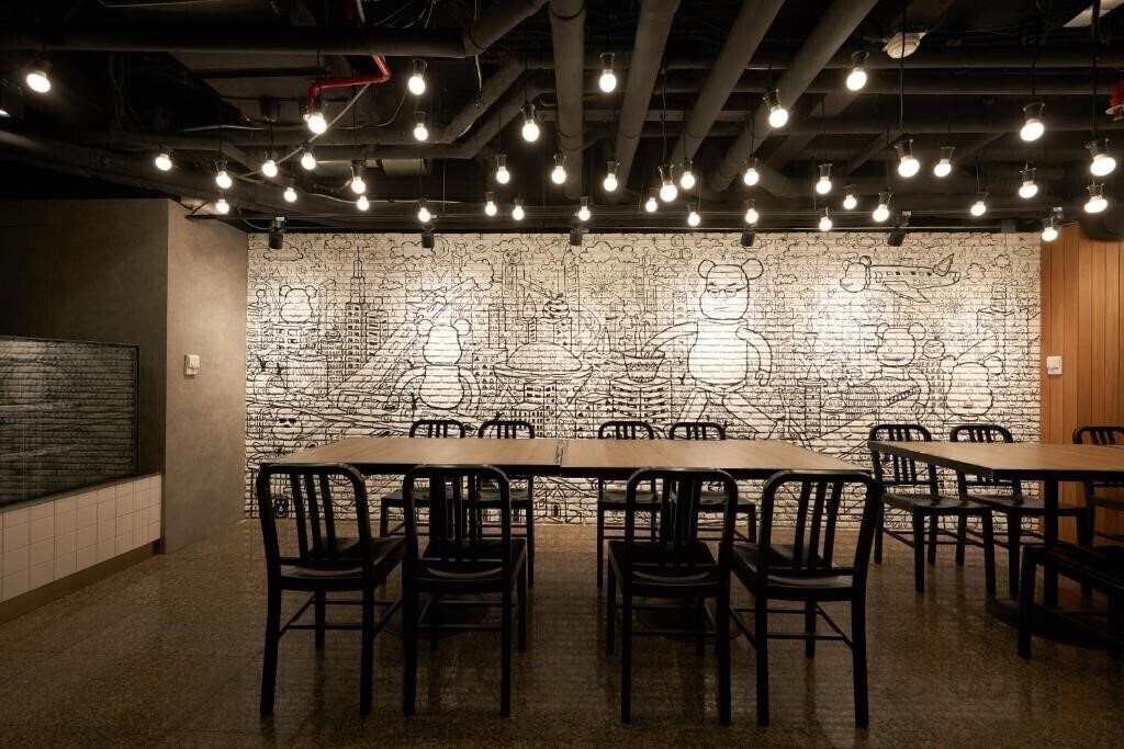 Територія White Palace Bangkok 3*