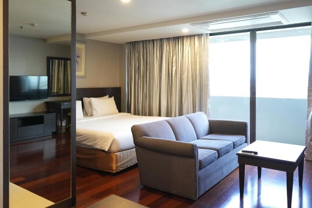 Фотографія Royal Suite Residence Boutique 4*