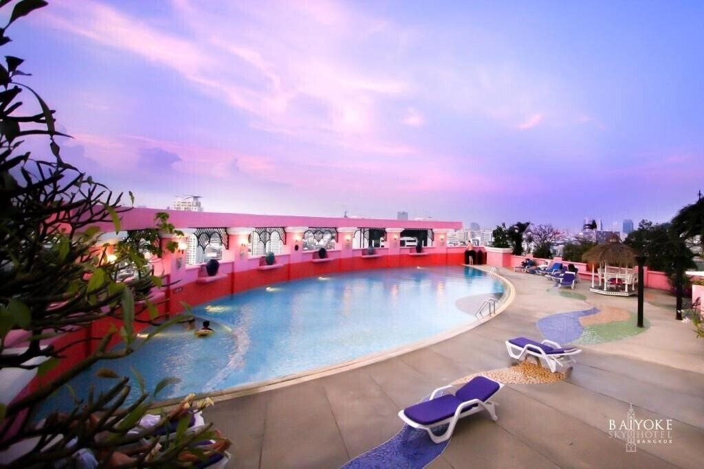 Вид Baiyoke Sky 4*