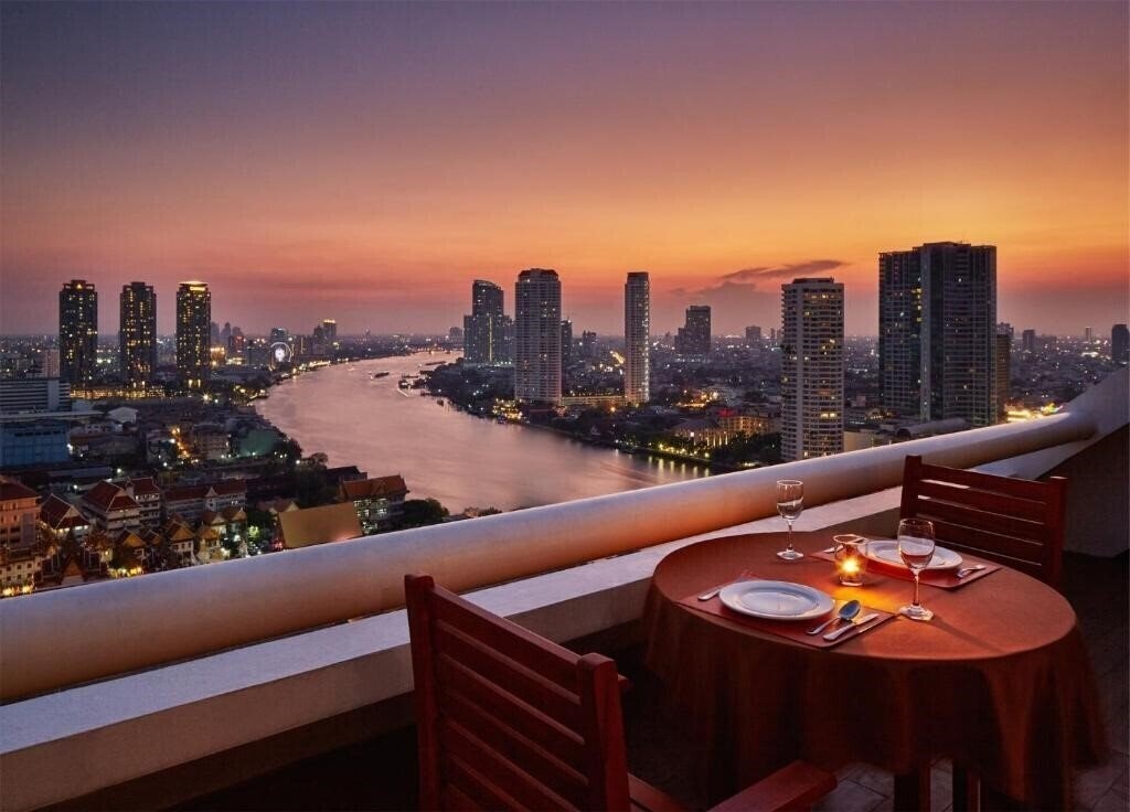 Апартаменти Centre Point Silom 4*