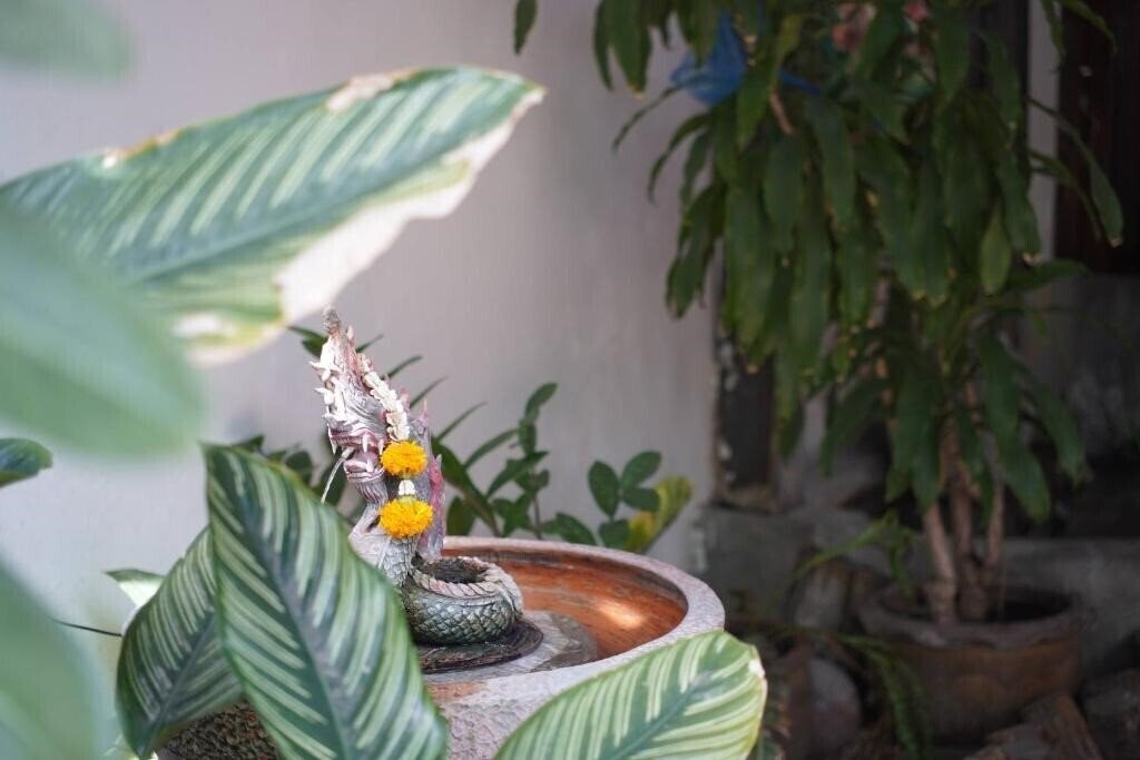 Территория A House Boutique Guesthouse Bangkok 2*