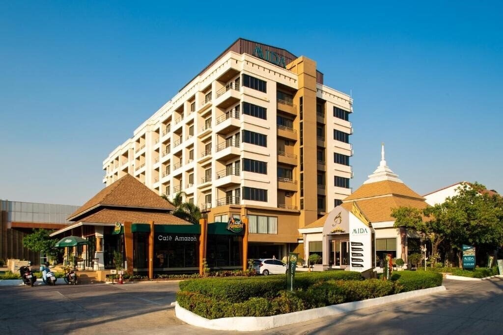Отель Mida Hotel Don Mueang Airport 4*