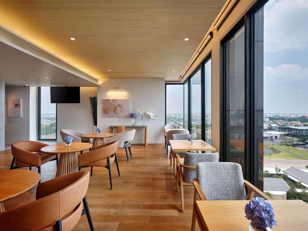 Панорама Novotel Bangkok Future Park Rangsit 4*